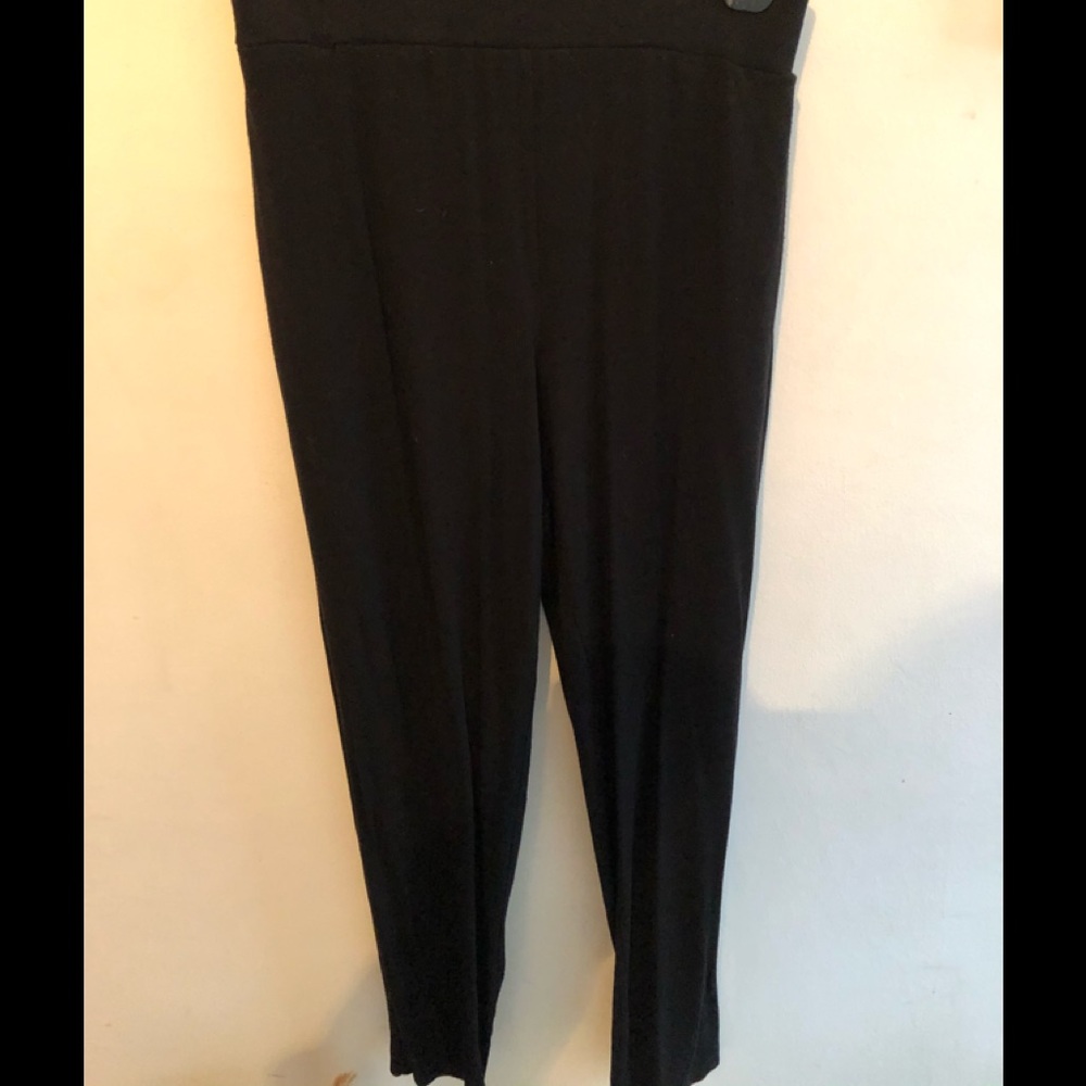 Elastic waist pull on pants with pockets